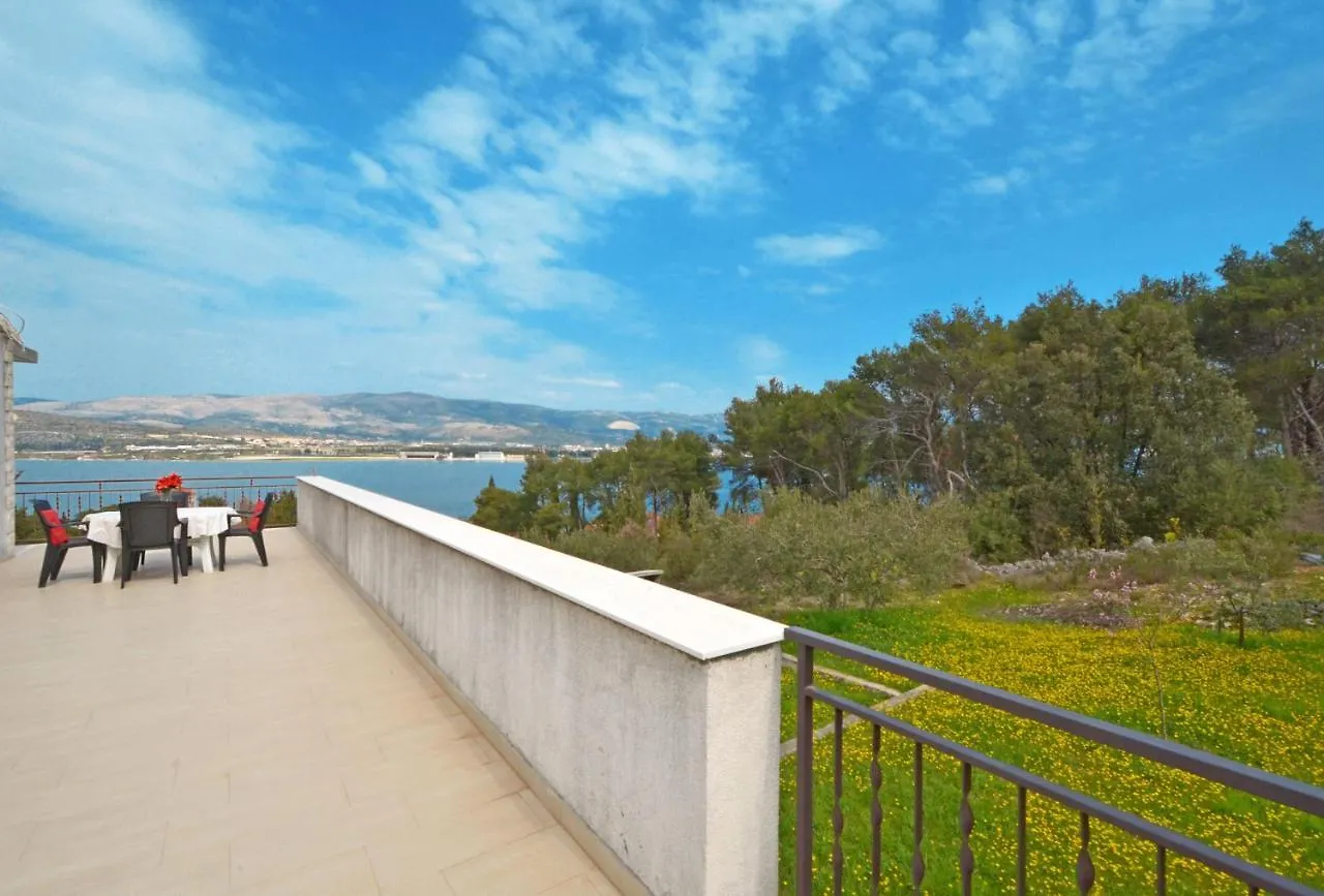 Apartments Nedjeljko Trogir