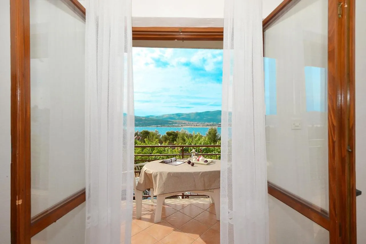 Apartments Nedjeljko Trogir