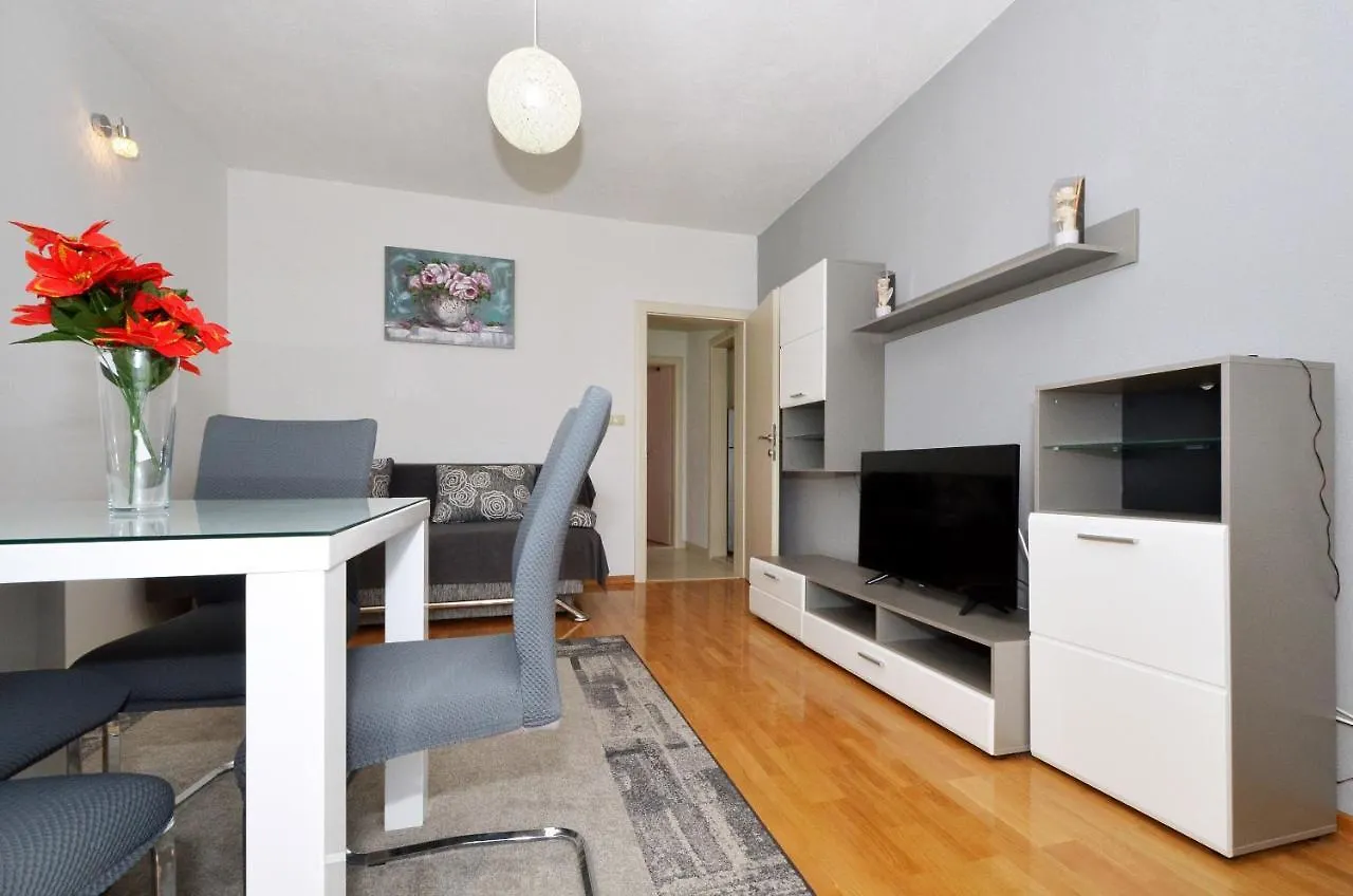 Apartments Nedjeljko Trogir