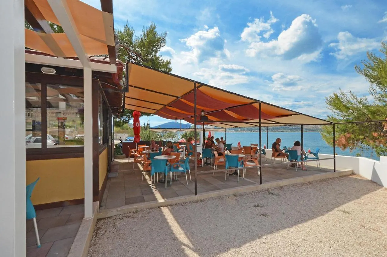Apartments Nedjeljko Trogir 0*,