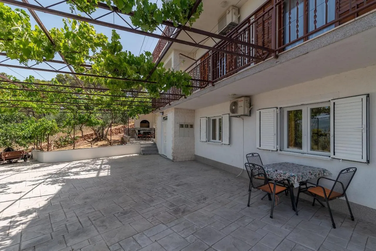 Apartments Nedjeljko Trogir