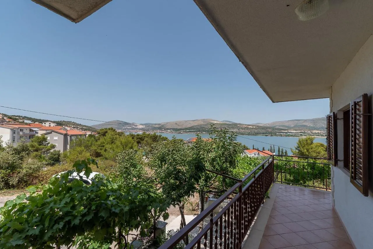 Apartments Nedjeljko Trogir 0*,