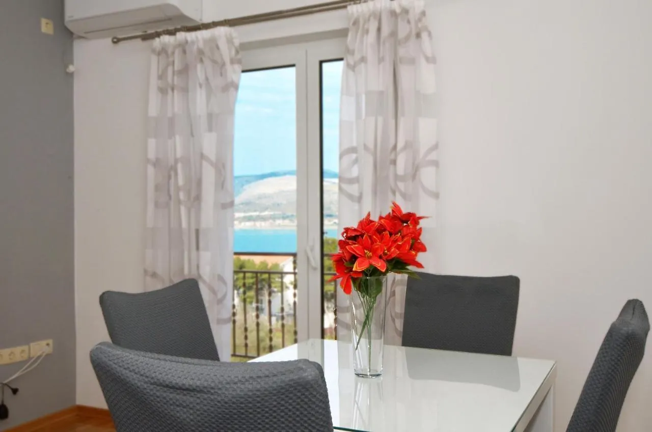Apartments Nedjeljko Trogir Croatia